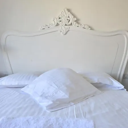 Apartamento 1-br Sea View Steps From Beaches *