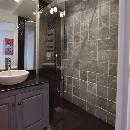 Apartamento 1-br Sea View Steps From Beaches Cannes